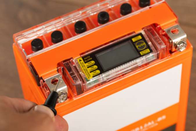 AGM Battery vs Lead Acid: Which One Is Right for You?