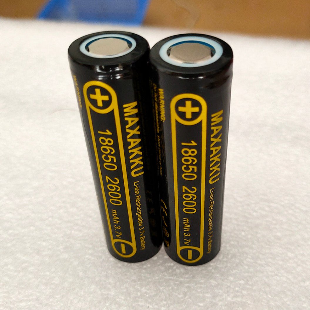 4個セット 3.7V 18650 2600mAh バッテリー ICR18650-2600FM 安全バッテリー